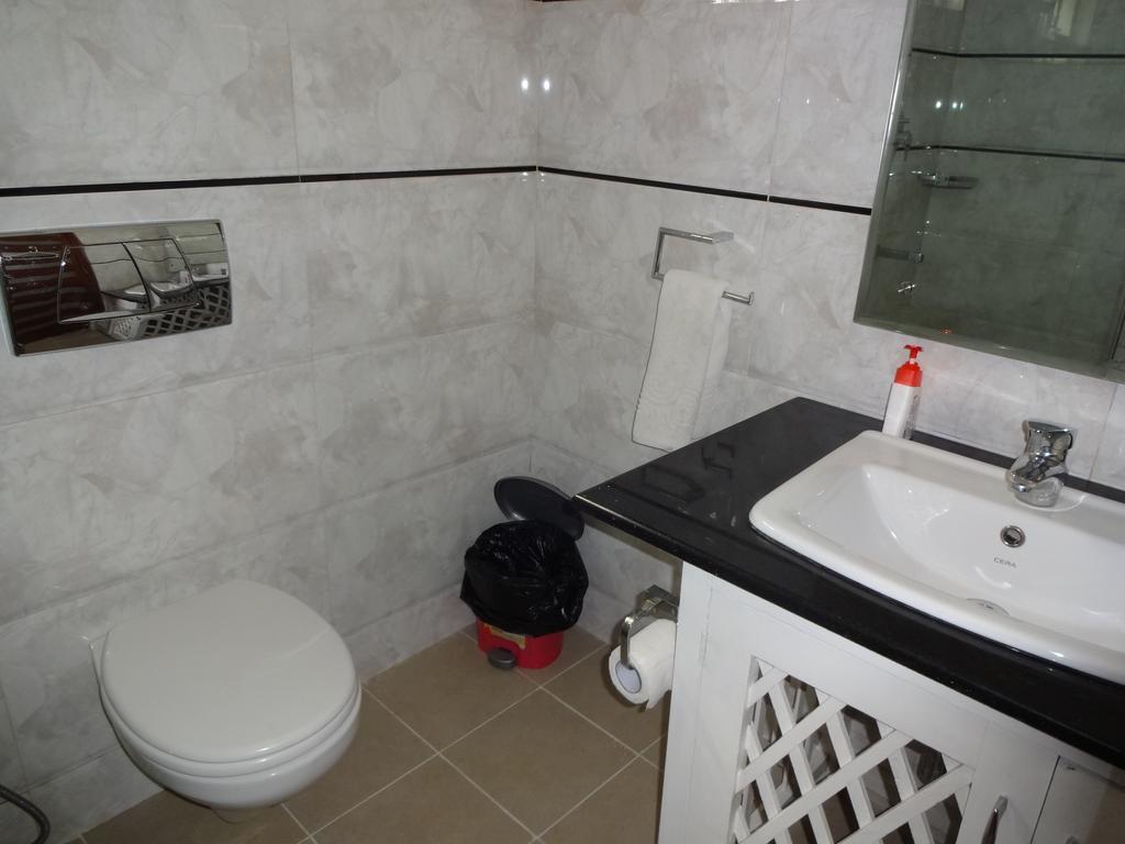 Irinjalakuda House Apartment Ooty Ngoại thất bức ảnh